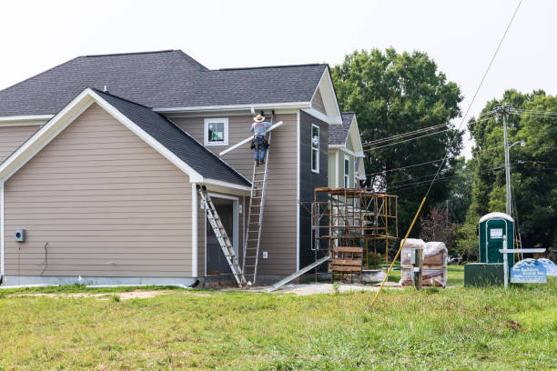 Storm Damage Siding Repair in Zilwaukee, MI